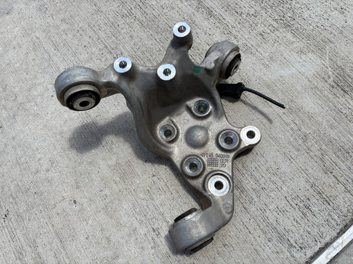 Genuine, 2015-2020 Mercedes-Benz GLA250 2.0 Rear Right Passenger Spindle Knuckle