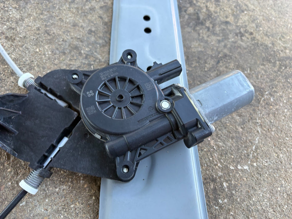 2019-2025 CHEVROLET SILVERADO 1500 FRONT RIGHT DOOR WINDOW REGULATOR OEM