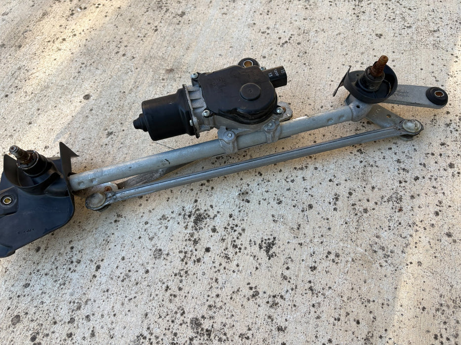 2016-2023 Nissan Maxima Front Windshield Wiper Linkage & Motor OEM.