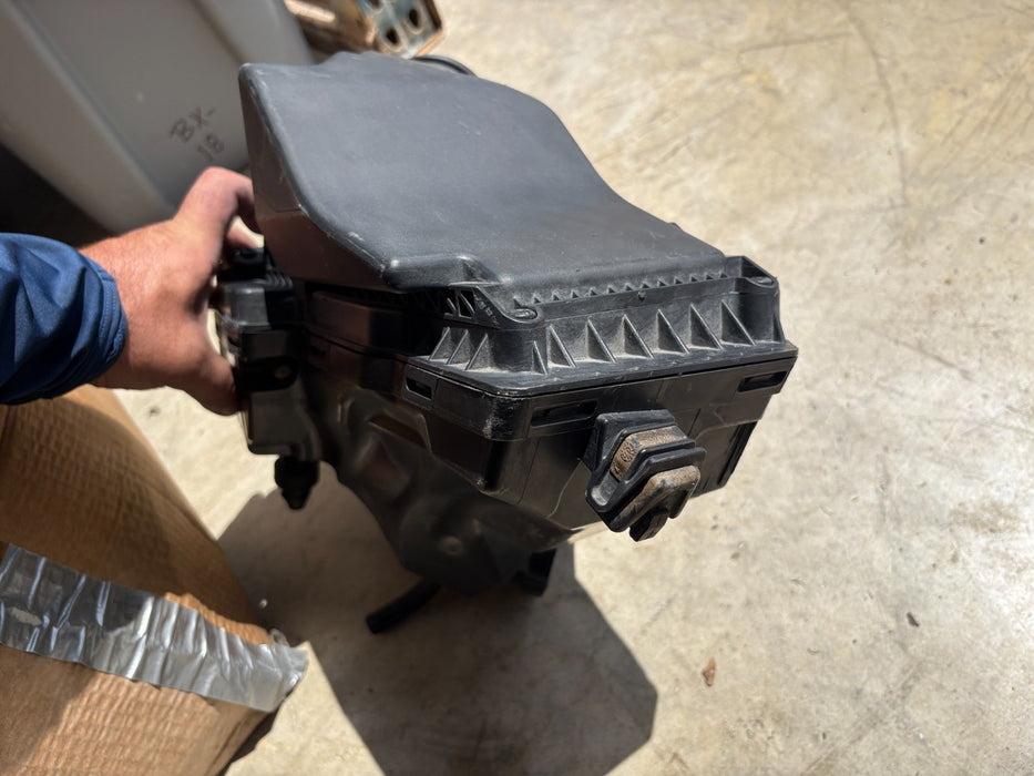 2013 2014 2015 2016 2017 Audi A5 Air Cleaner Intake Box OEM