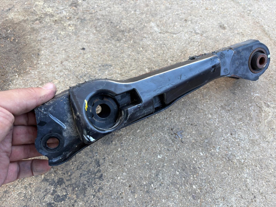 2021 - 2026 NISSAN ROGUE 1.5L REAR LEFT DRIVER SIDE TRAILING CONTROL ARM OEM
