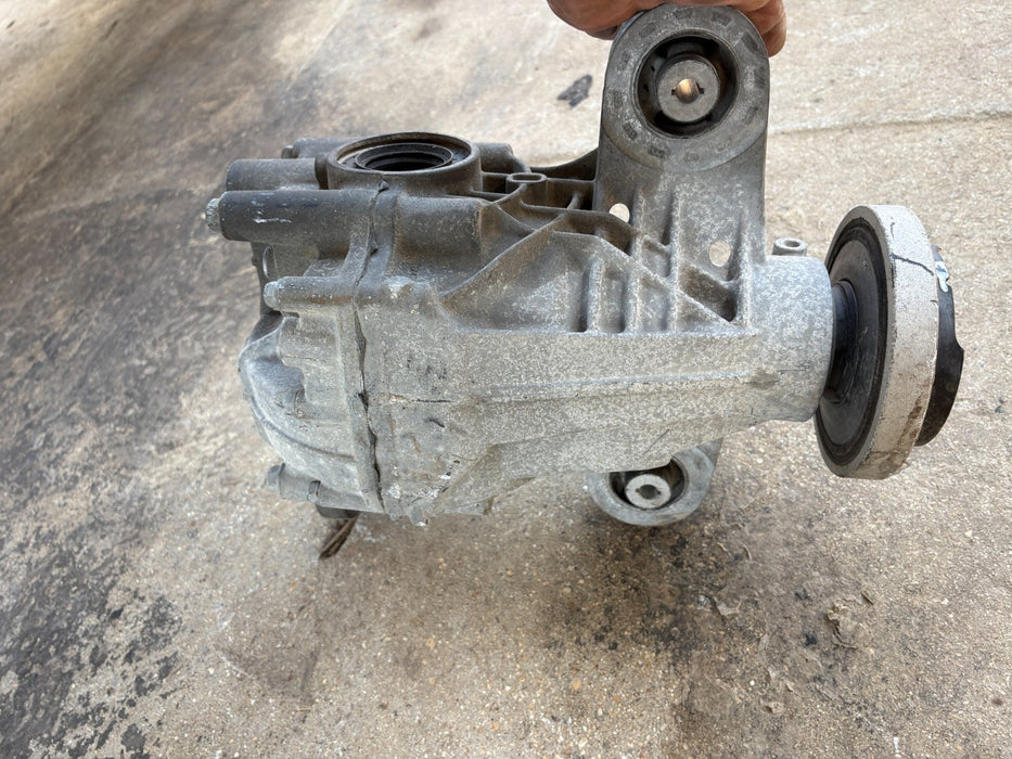 2015 - 2023 DODGE CHALLENGER GT 3.6L REAR AXLE DIFFERENTIAL CARRIER 3.08 OEM