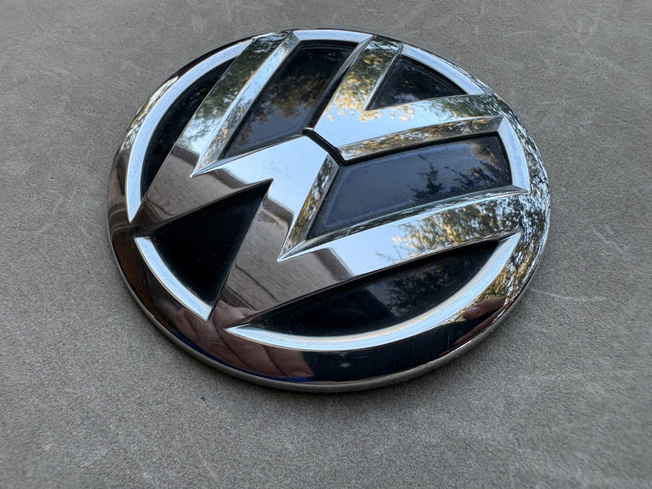 2016 - 2019 VOLKSWAGEN PASSAT TRUNK DECK LID EMBLEM 5C6853630F OEM
