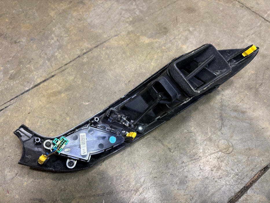 2012-2017 HYUNDAI VELOSTER DASH AC AIR VENT LEFT CENTER OEM