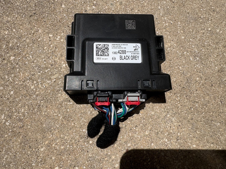 2018 - 2022 Chevrolet Equinox Gateway Control Module 13524288 OEM