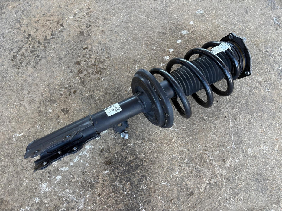 2018 - 2023 CHEVROLET TRAVERSE FRONT LEFT SIDE SHOCK STRUT ABSORBER 84168717 OEM