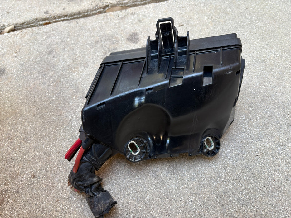 2019 - 2024 AUDI Q3 ENGINE MOTOR FUSE RELAY JUNCTION BOX BLOCK OEM 5Q0907361G