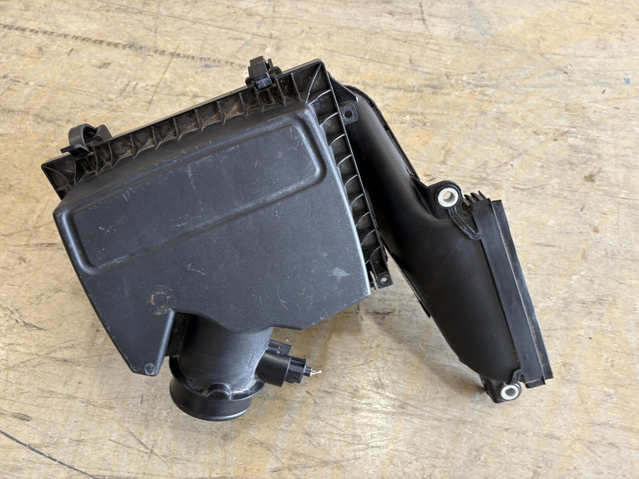 2017-2020 Ford Fusion 2.0L ENGINE AIR INTAKE FILTER HOUSING BOX #GT43-9C675-BA