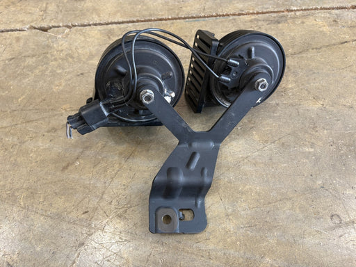 2019-2025 Chevrolet Blazer Front High & Lowe Note Horn Claxon, OEM