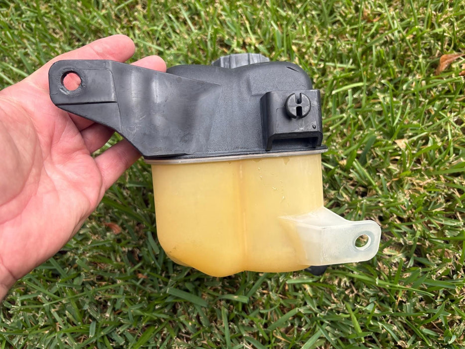 2011 - 2019 Ford Explorer 3.5L Radiator Coolant Overflow Expansion Tank Bottle