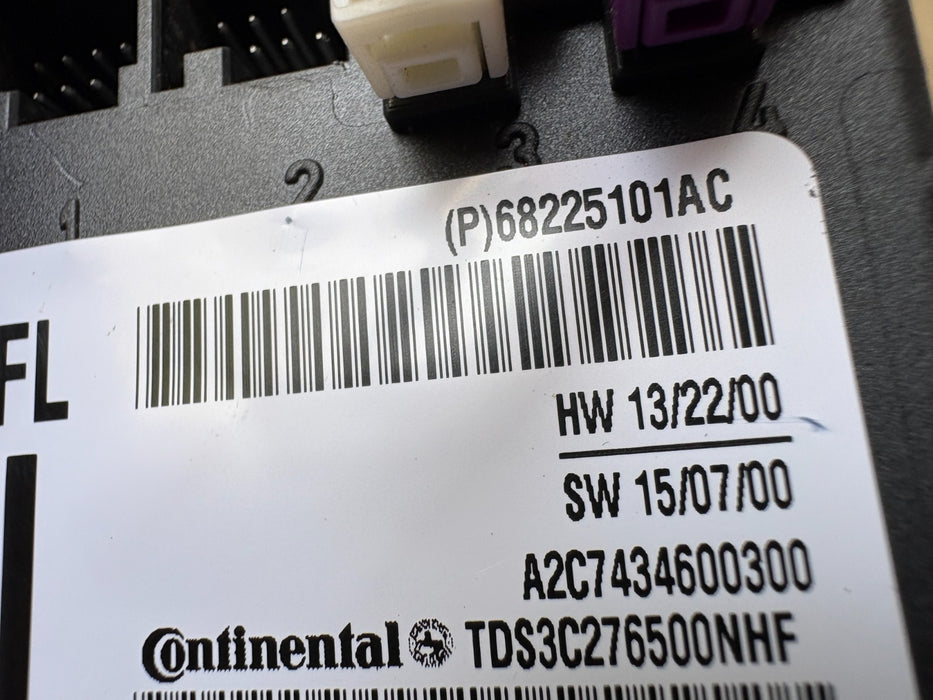 2013 - 2018 DODGE RAM 1500 DOOR CONTROL MODULE FRONT LEFT OEM P68225101AC