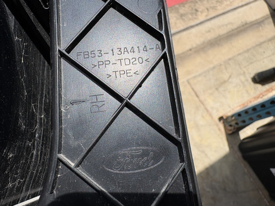 2016 - 2019 Ford EXPLORER Right Passenger Tail Light OEM FB53-13A414-A