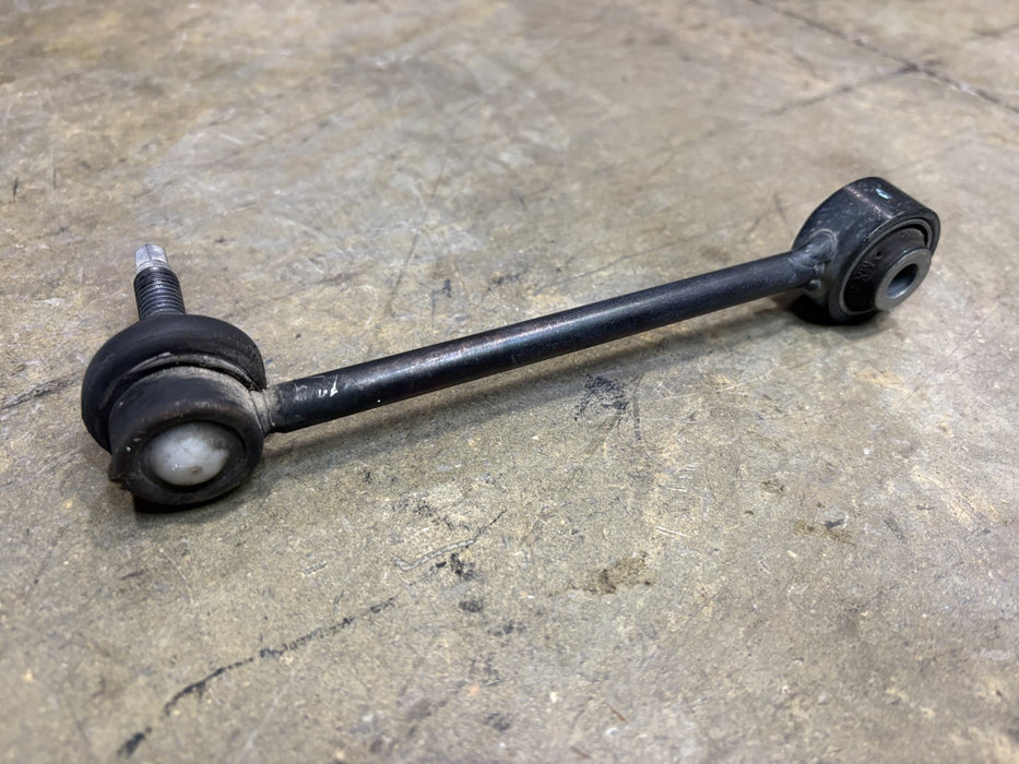 2018-2023 CHEVY EQUINOX REAR RIGHT SUSPENSION ANTI ROLL SWAY BAR LINK OEM