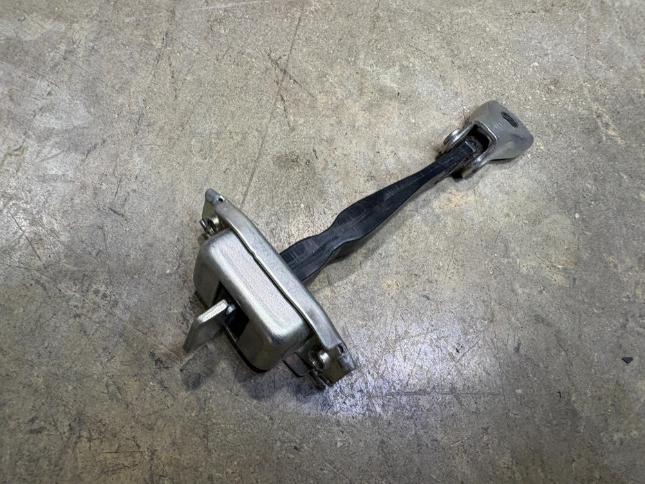 2014 - 2020 MITSUBISHI OUTLANDER REAR LEFT DOOR CHECK STRAP STOP STOPPER OEM