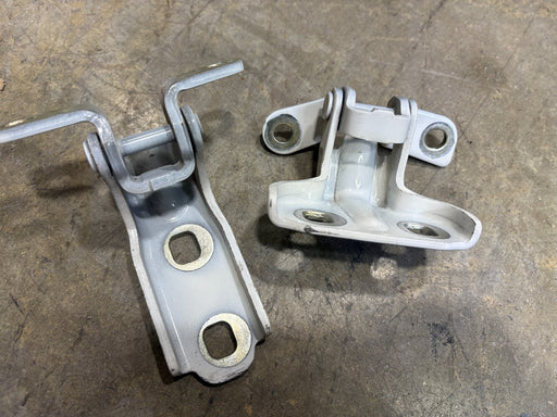 SET OF 2 2010-2017 Chevrolet Equinox Rear Left LH Door Hinge OEM