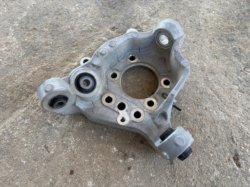 2015 - 2024 Nissan Murano 3.5L Rear Passenger Right Knuckle OEM