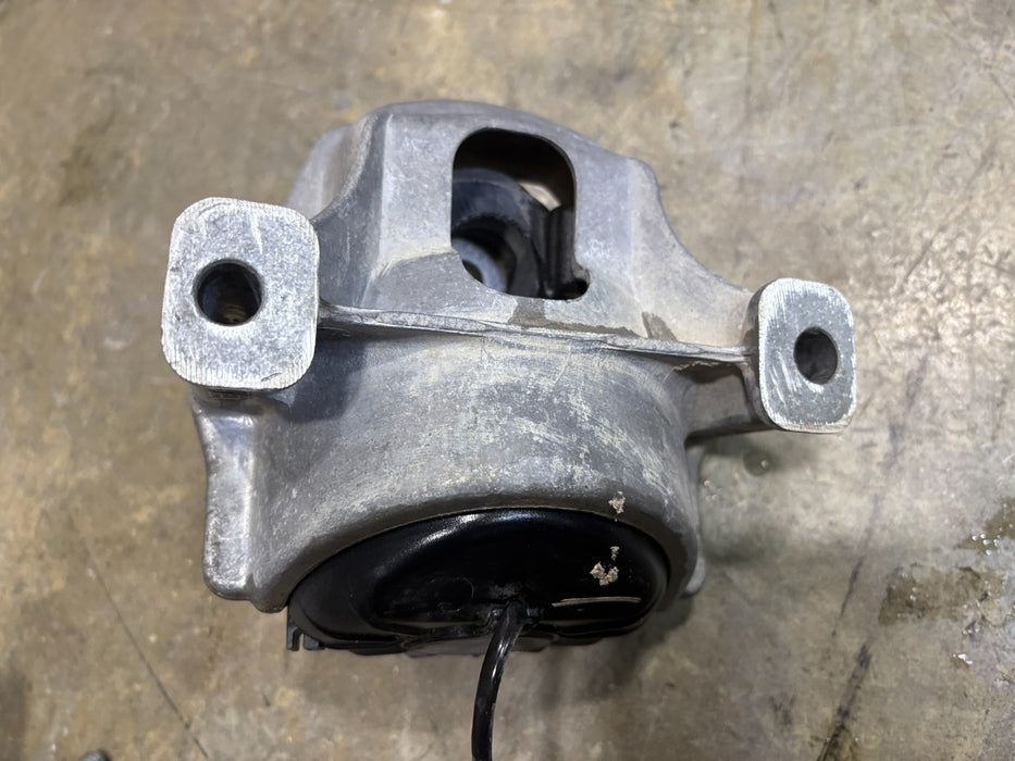 2009 - 2014 Audi A4 Engine Motor Mount OEM
