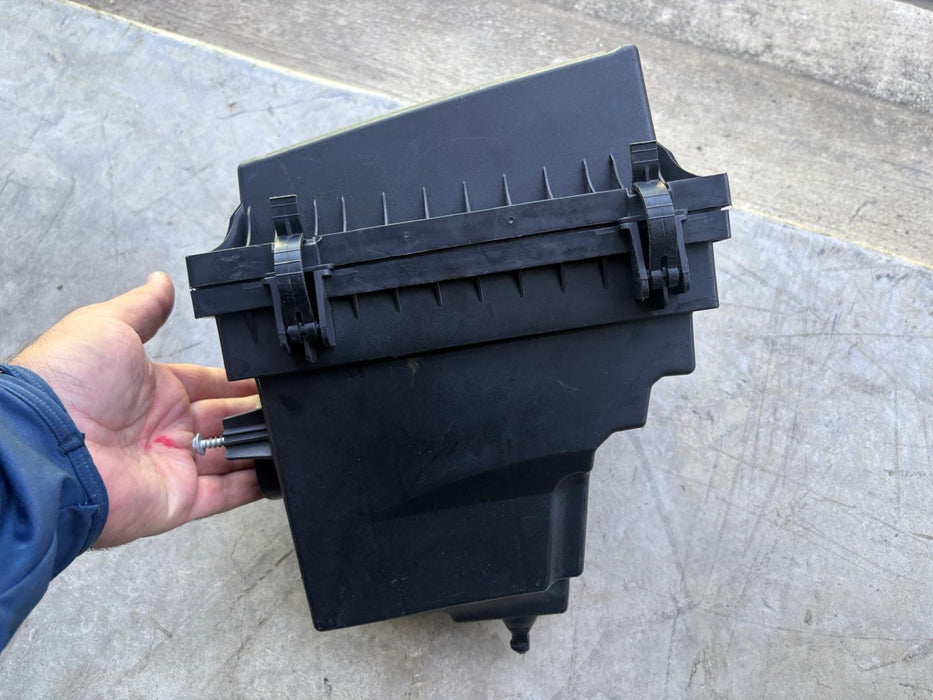2019 - 2024 Ford Edge Air Cleaner Intake Box Assembly 2.0L OEM