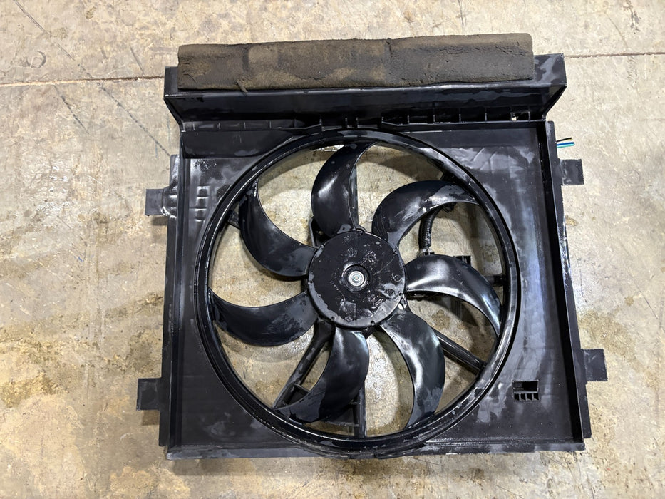 2015-2019 NISSAN SENTRA 1.8L Radiator Cooling Motor Assembly OEM