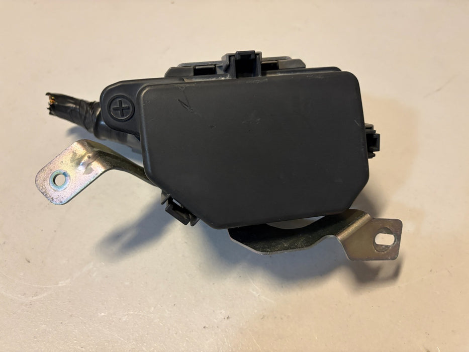 2014 - 2015 Infiniti Q50 Fuse Box Engine OEM