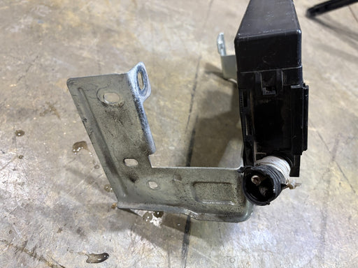 2013 - 2019 NISSAN SENTRA FUSEBOX RELAY MODULE 7154722330 OEM