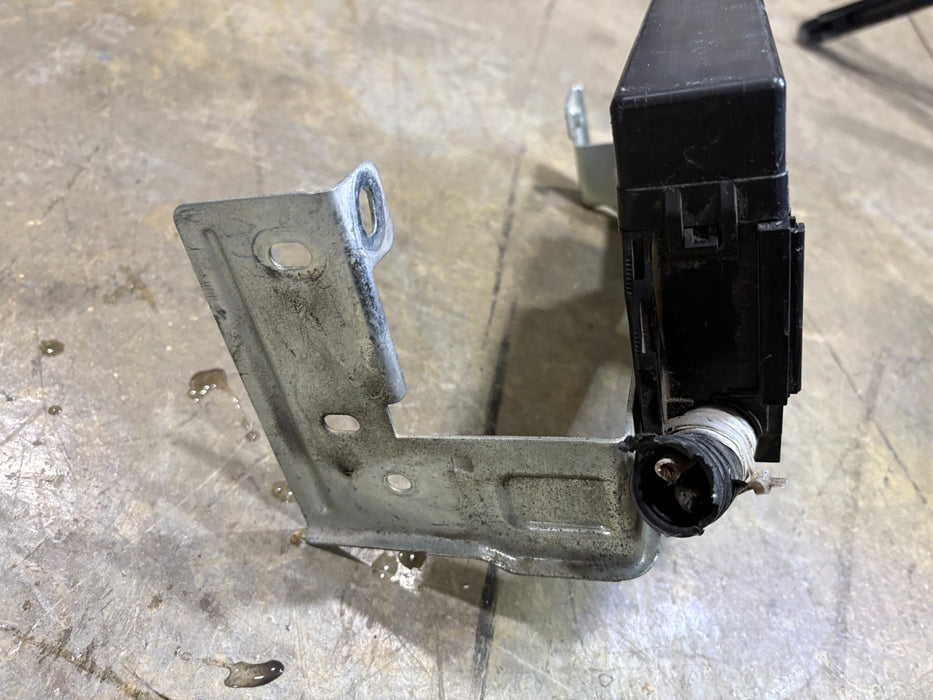 2013 - 2019 NISSAN SENTRA FUSEBOX RELAY MODULE 7154722330 OEM