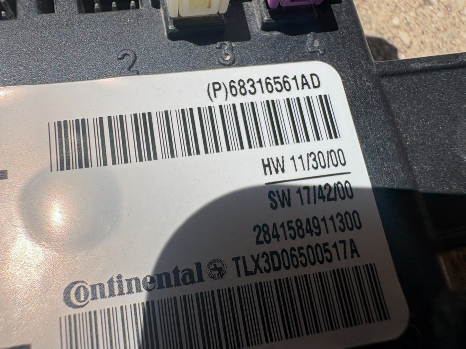 2015 - 2021 JEEP GRAND CHEROKEE FRONT LEFT DOOR COMPUTER CONTROL MODULE OEM