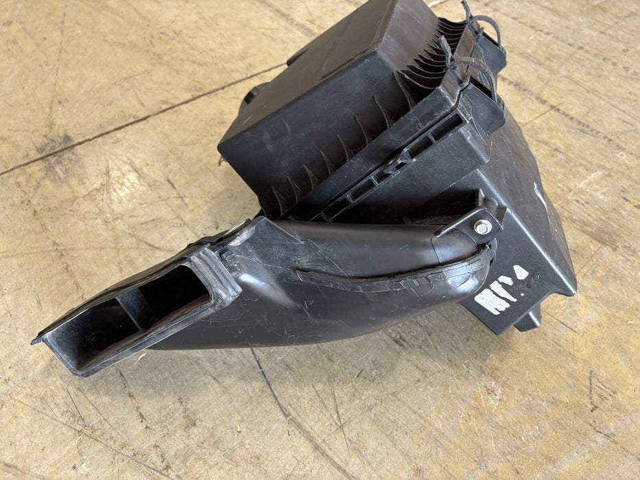 2017-2020 Ford Fusion 2.0L ENGINE AIR INTAKE FILTER HOUSING BOX #GT43-9C675-BA