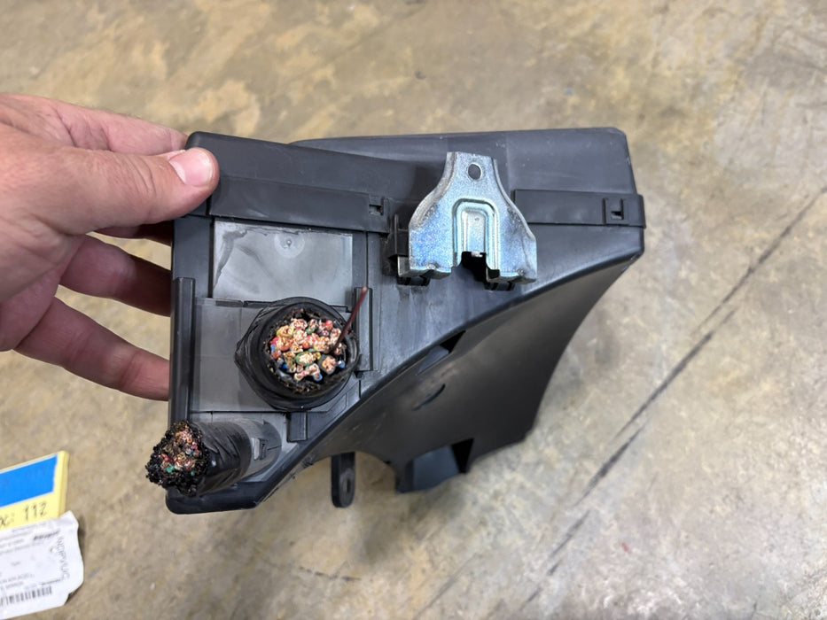 2013-2014 Subaru XV Engine Relay Fuse Box & Cover Lid OEM