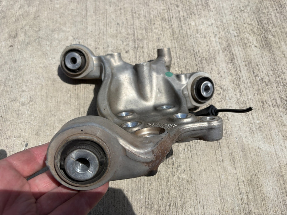 Genuine, 2015-2020 Mercedes-Benz GLA250 2.0 Rear Right Passenger Spindle Knuckle