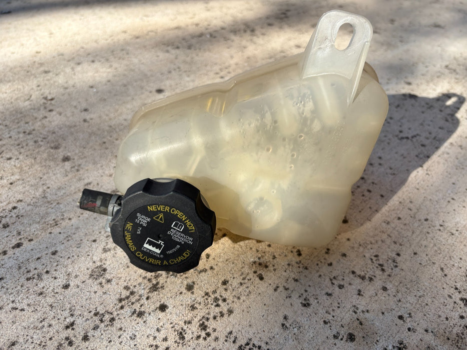 2008 - 2012 Chevrolet Malibu 3.6L Radiator Overflow Expansion Tank Bottle OEM