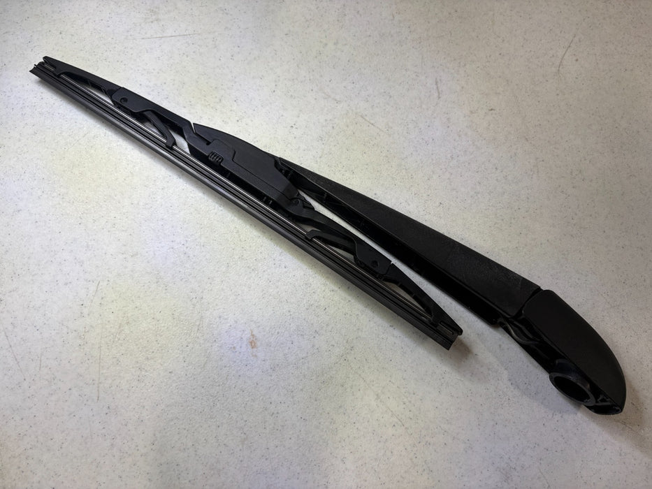 2015 - 2021 LEXUS NX200T REAR WINDSHIELD BACK GLASS WIPER ARM & BLADE OEM