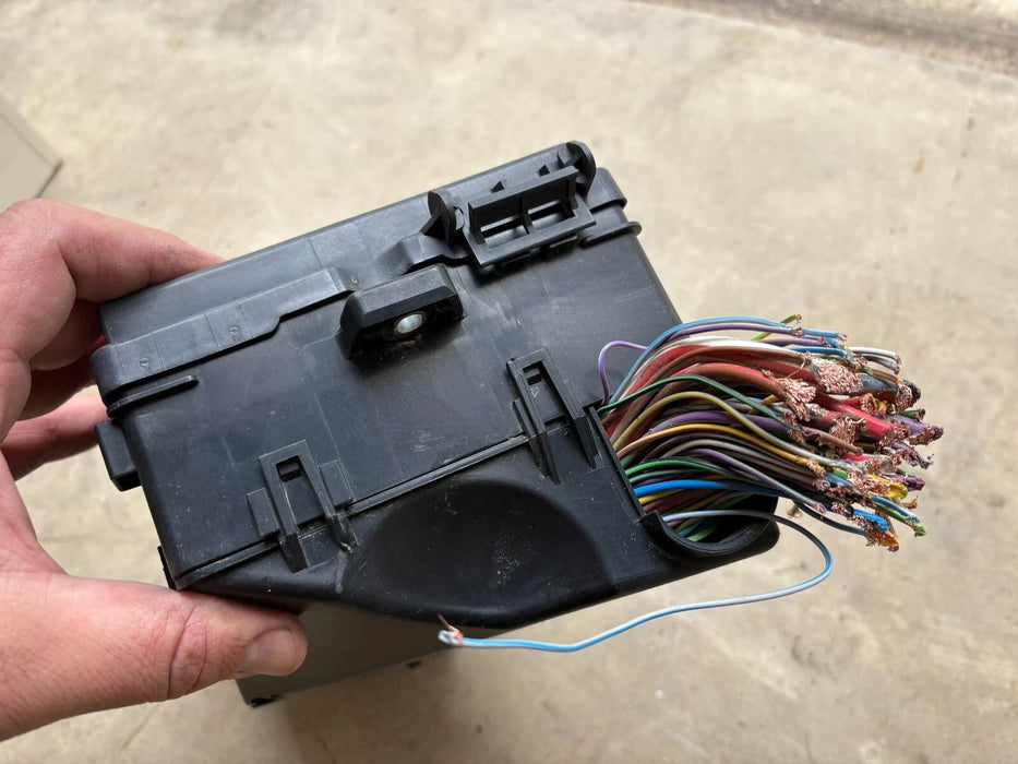 2018-2019 Lincoln MKC Fusebox Fuse Box Relay Module MZ8DQ #AV6T-14A067-AD