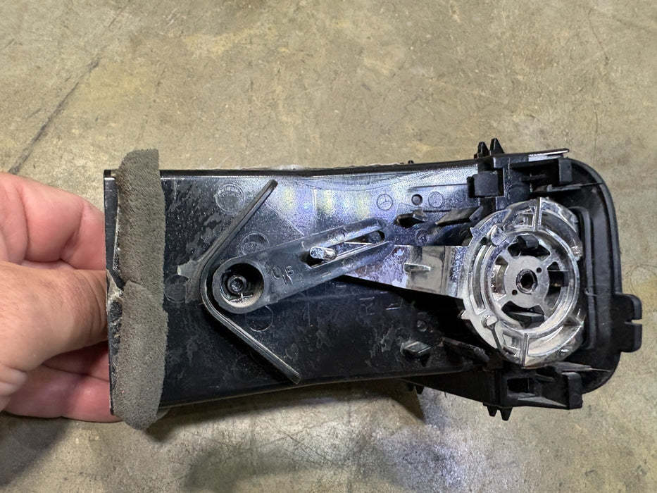 2019 - 2023 DODGE CHARGER DASH LEFT SIDE OUTER AIR VENT 1VM59DX9AC OEM
