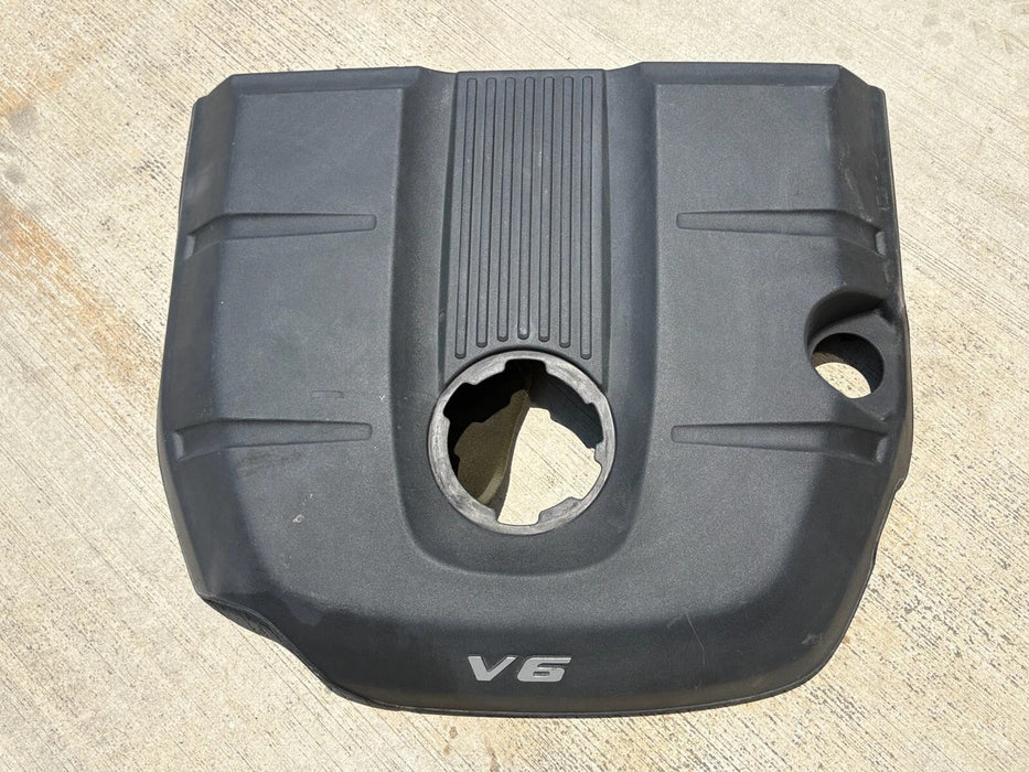 2011, 2012, 2013, 2014, 2015 Dodge Durango V6 3.6L, Engine Upper Cover