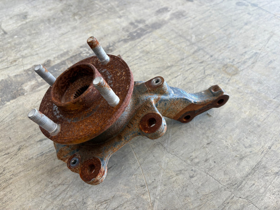 2018-2021 Ford Ecosport FWD Front Right Passenger SPINDLE KNUCKLE WHEEL HUB OEM