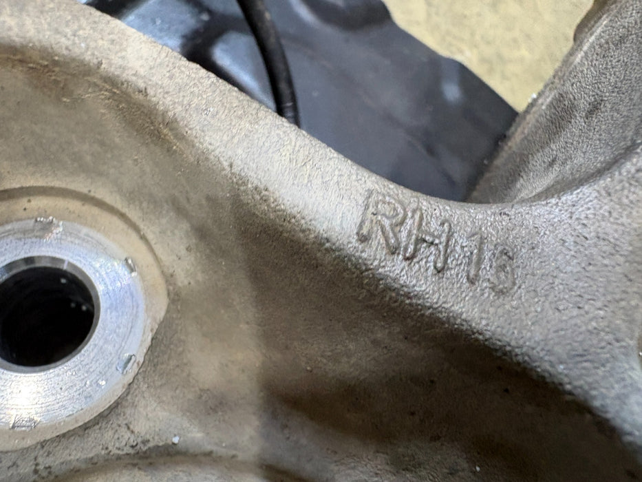 2019-2024 Ford Edge 2.0L Front Right Side Suspension Knee Knuckle OEM