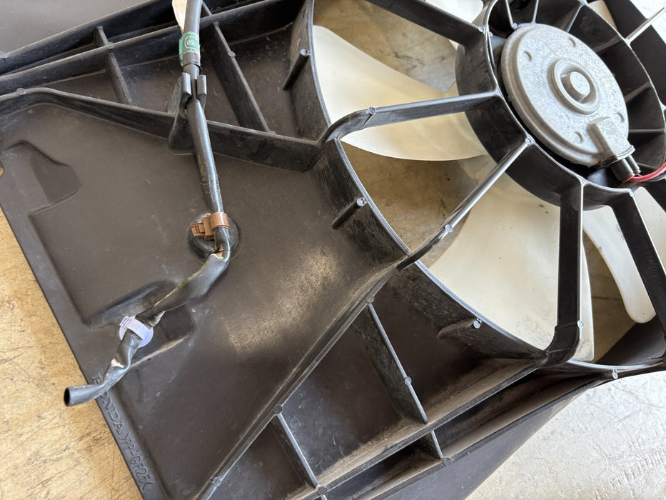 Original, 2009-2015 Honda Pilot 3.5L, Radiator Fan Motor Fan Assembly FWD, OEM