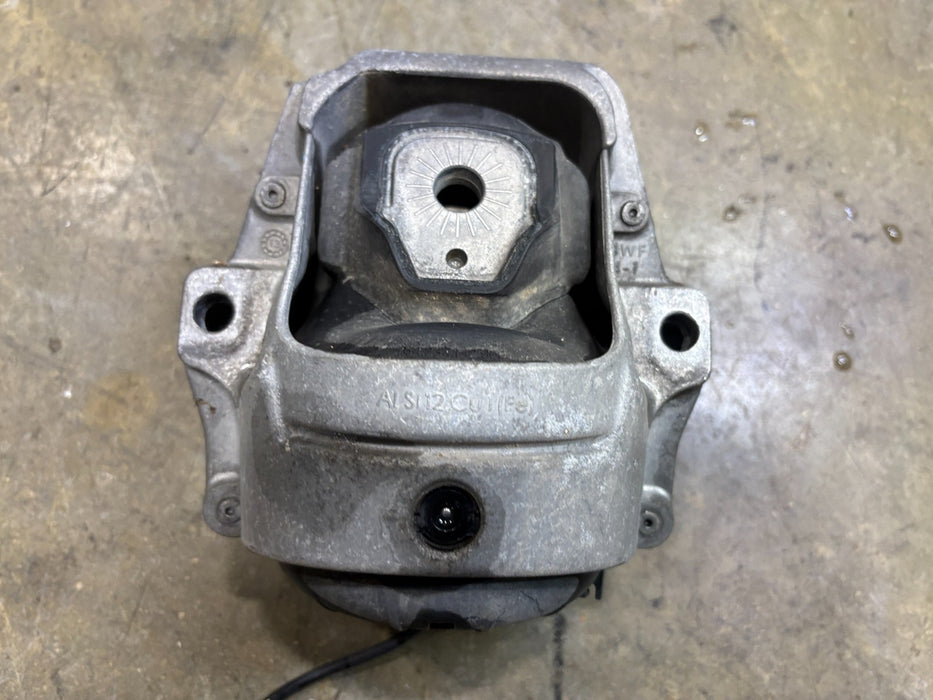 2009 - 2014 Audi A4 Engine Motor Mount OEM