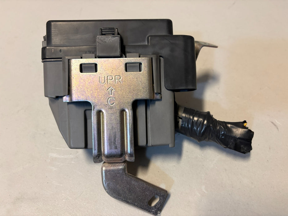 2014 - 2015 Infiniti Q50 Fuse Box Engine OEM