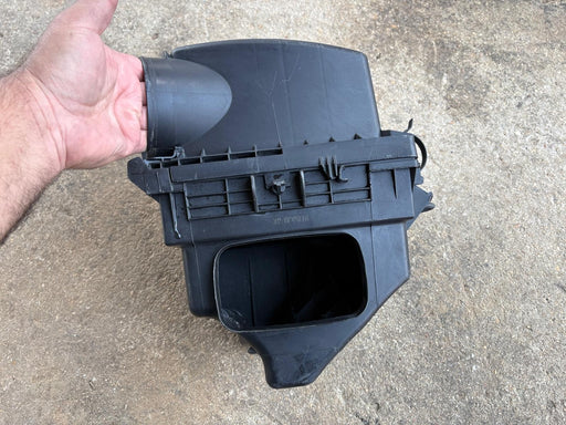 2011-2022 Jeep Grand Cherokee 3.6L Air Cleaner OEM