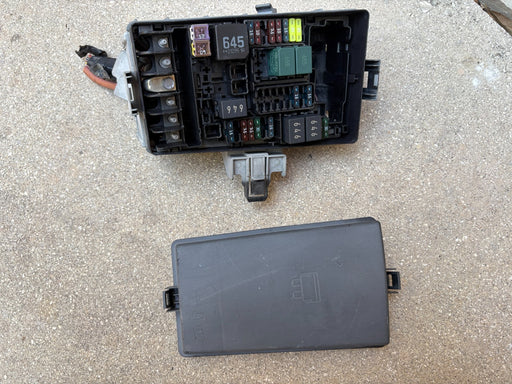 2018 - 2023 Volkswagen Atlas Cross 3.6L Fuse Box Engine OEM