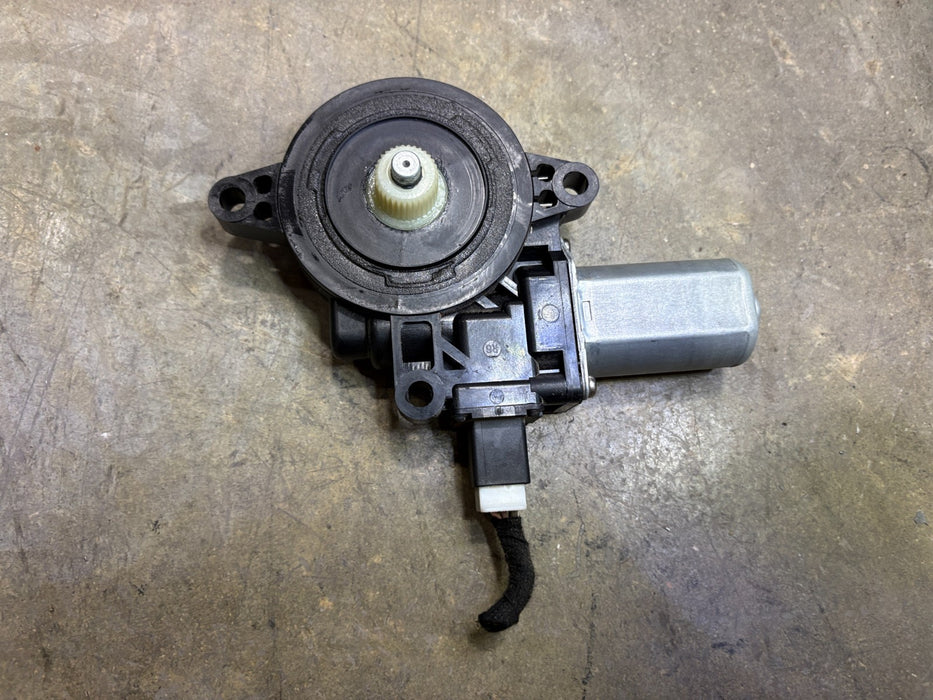2014 - 2021 MAZDA 6 FRONT RIGHT SIDE DOOR WINDOW REGULATOR MOTOR OEM