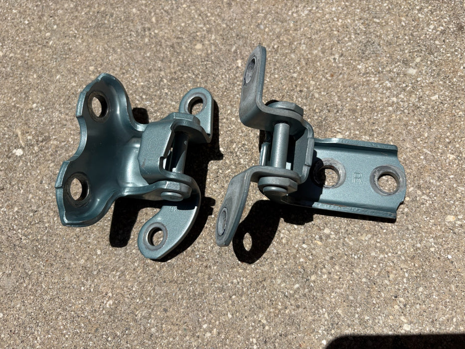 2017-2022 TOYOTA PRIUS REAR RIGHT DOOR UPPER & LOWER HINGE SET OEM