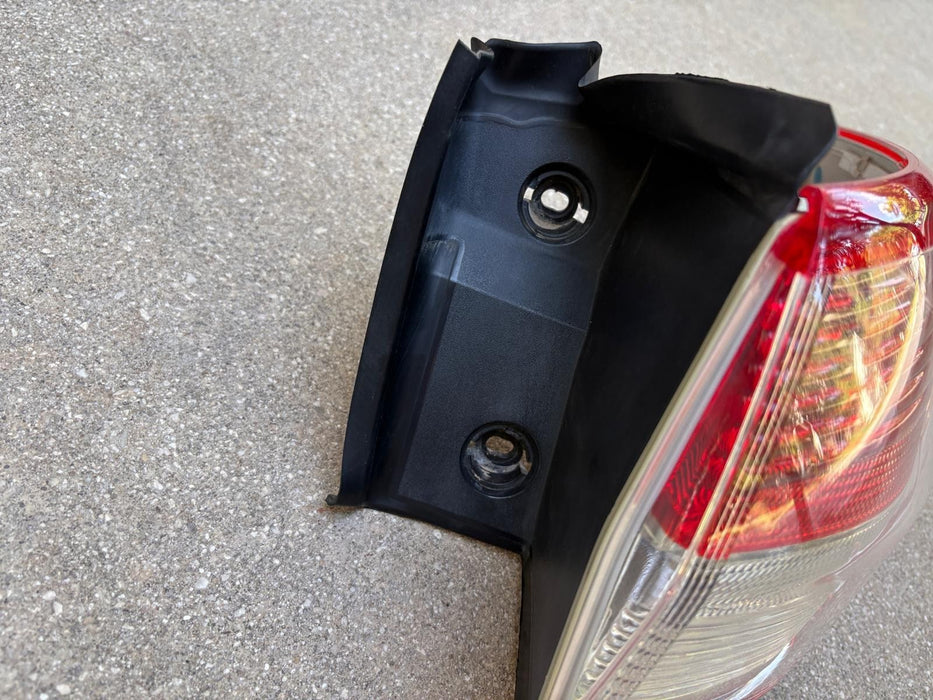 2013 - 2016 Ford Escape Right Passenger RH Side Tail Light OEM