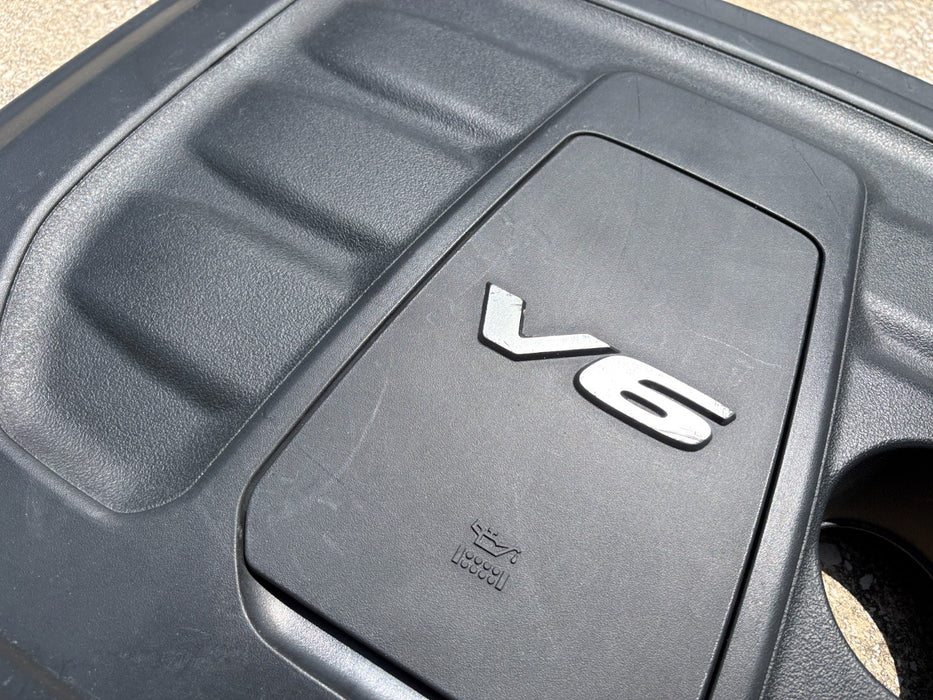 2016-2021 Jeep Grand Cherokee Engine Cover 3.6L V6 OEM 05281383AE