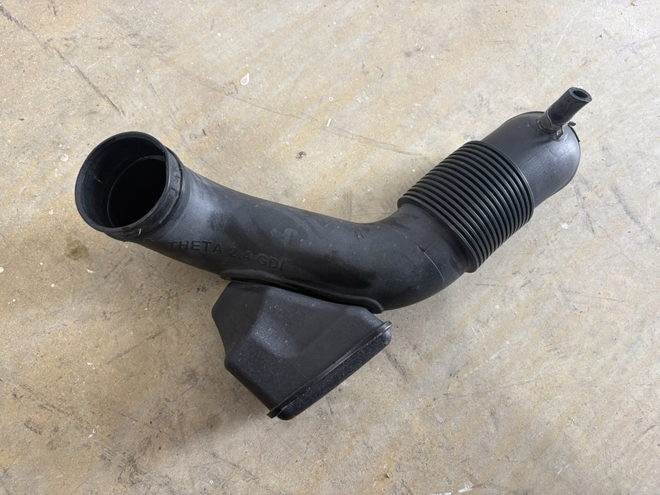 2016 - 2020 Kia Optima 2.4L Air Cleaner Intake Duct Tube Hose OEM