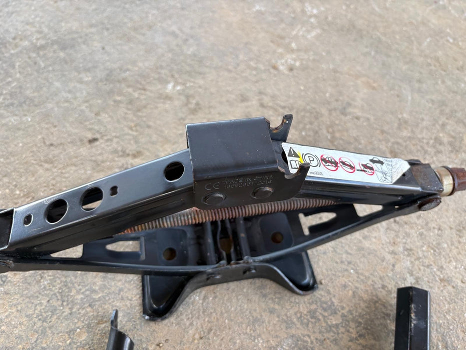2017-2019 BUICK LACROSSE Emergency Spare Tire Jack W/ Wrench OEM 84009353