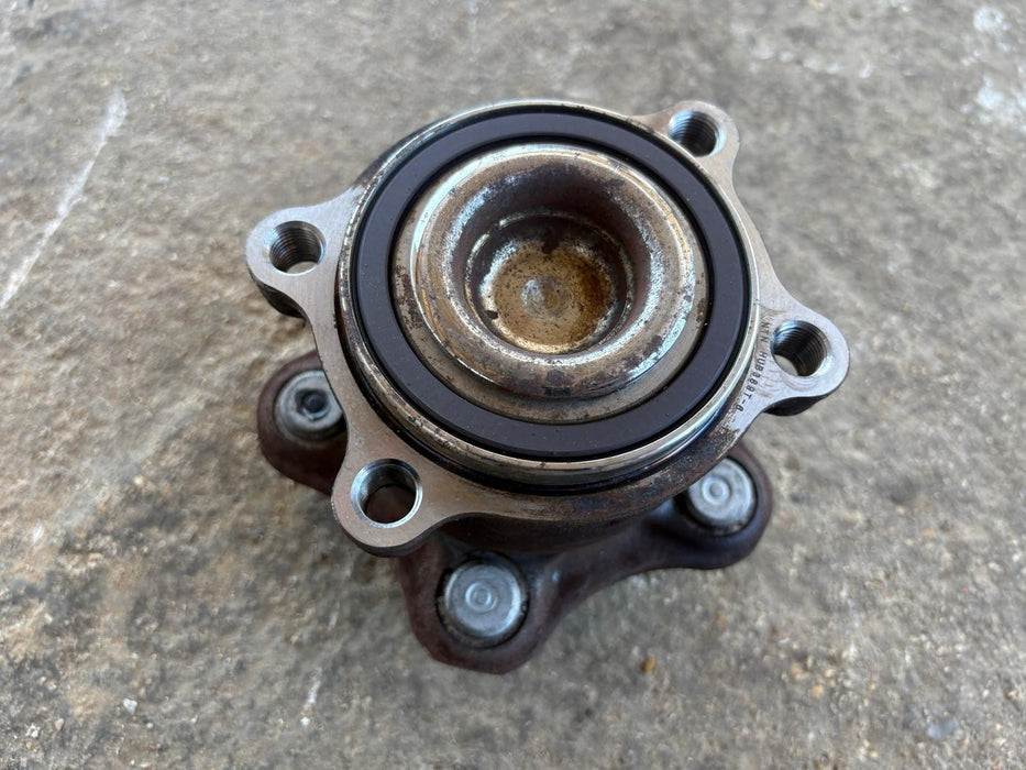 2015-2024 Nissan Murano 3.5L Rear Left Wheel Bearing and Hub Assembly OEM