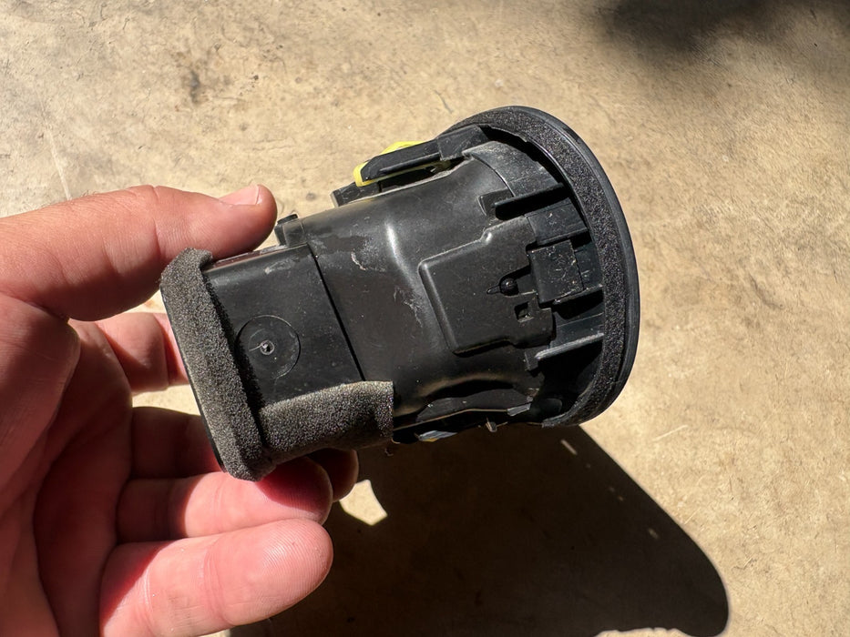 2016-2022 TOYOTA PRIUS RIGHT DRIVER SIDE DASH AIR VENT 55650-47150 OEM